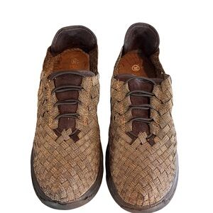 bernie mev. Women’s bronze Woven Victoria slip on walking shoe/Loafers 38/7US